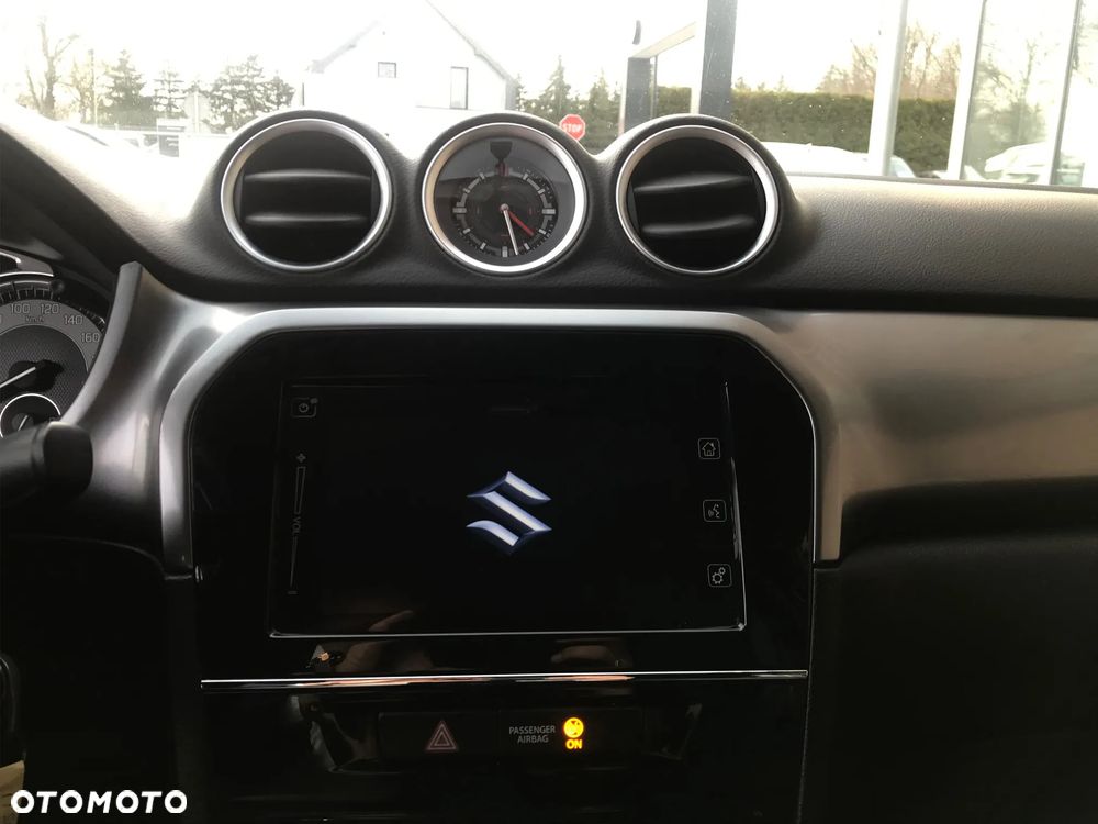 Suzuki Vitara 1.4 Boosterjet Premium 2WD - 32