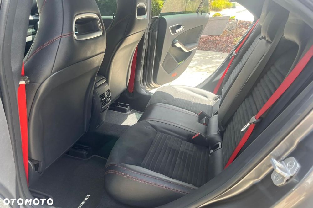 Mercedes-Benz CLA 45 AMG 4Matic 7G-DCT Edition 1 - 18