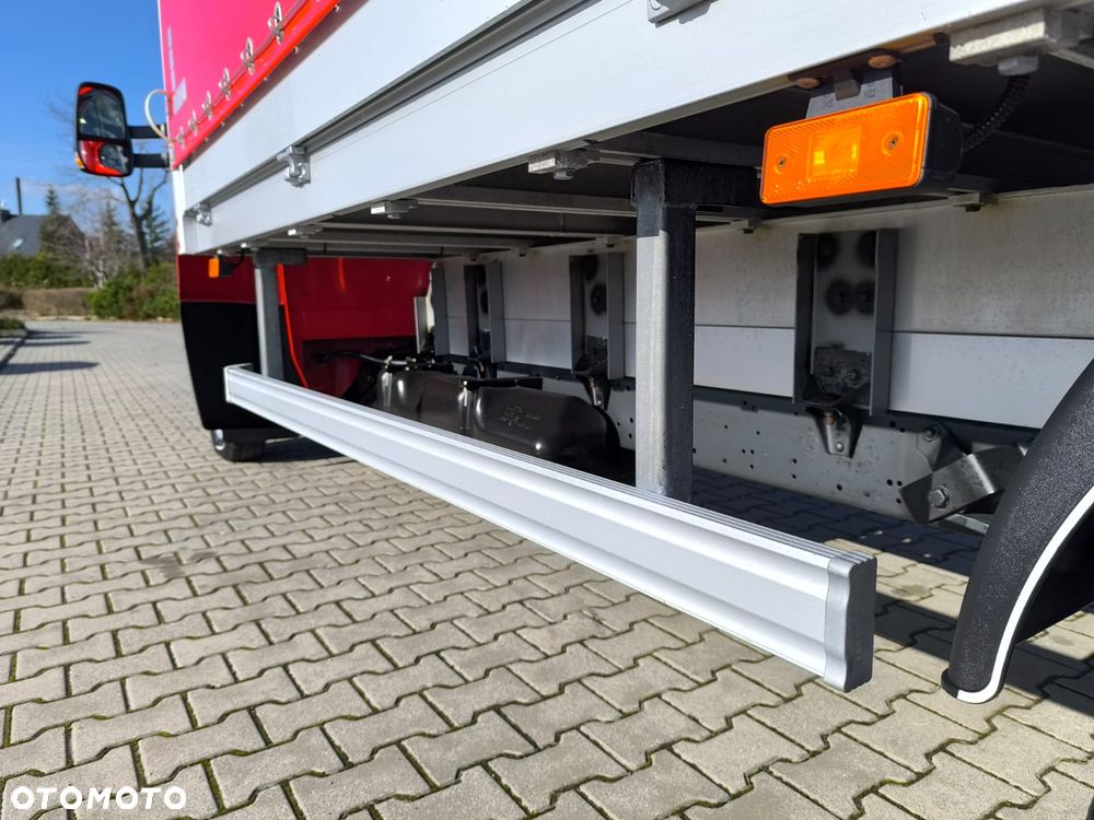 Iveco Daily 50C18 Plandeka, 12 Palet, Sypialnia, Firana+Drzwi z tyłu. - 33