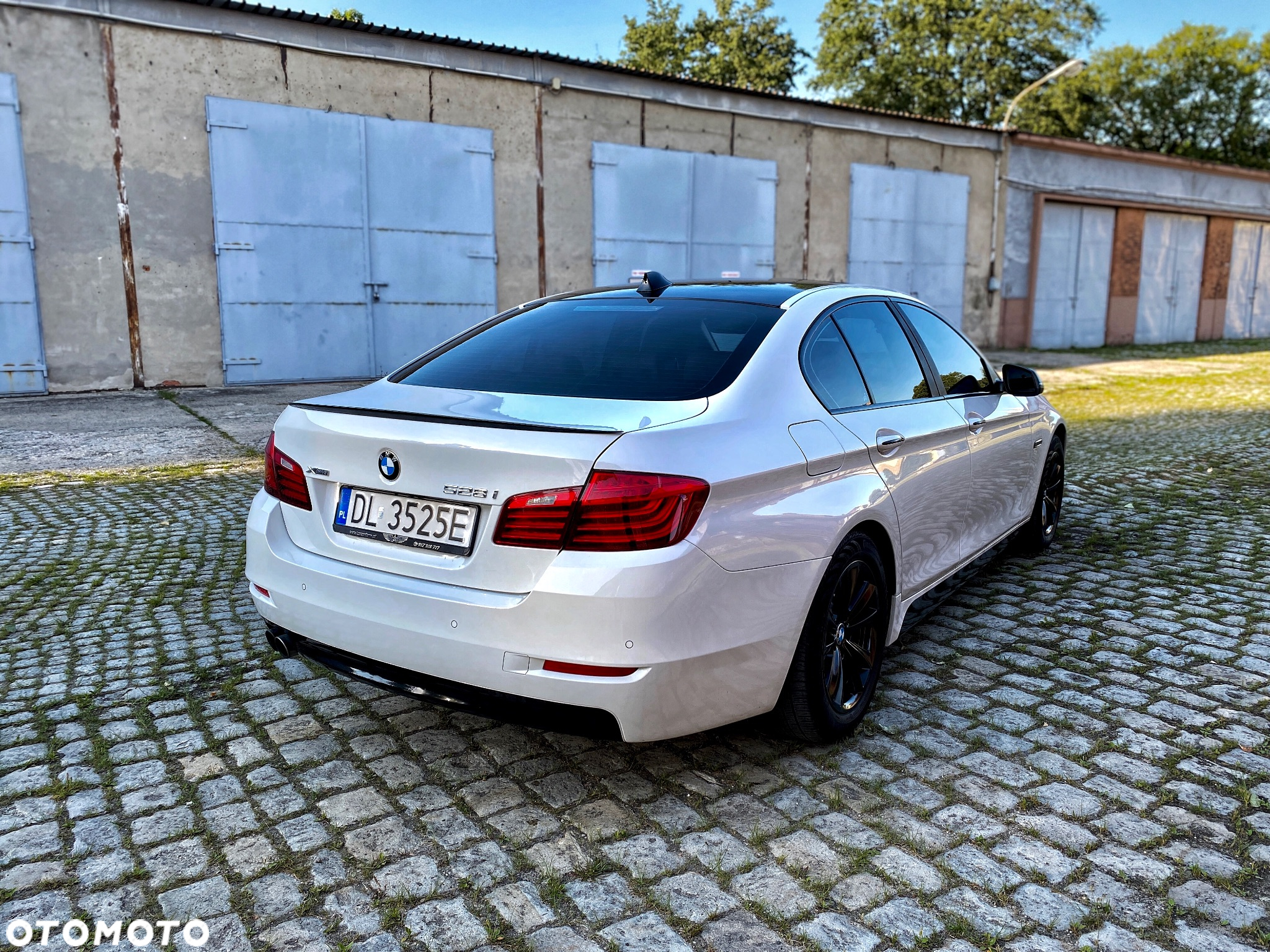BMW Seria 5 528i xDrive - 10