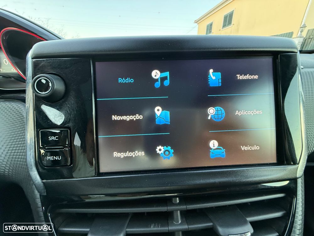 Peugeot 2008 1.2 PureTech GT Line EAT6 - 31