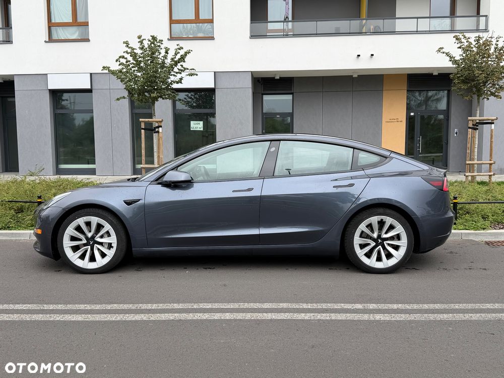 Tesla Model 3 RWD - 10