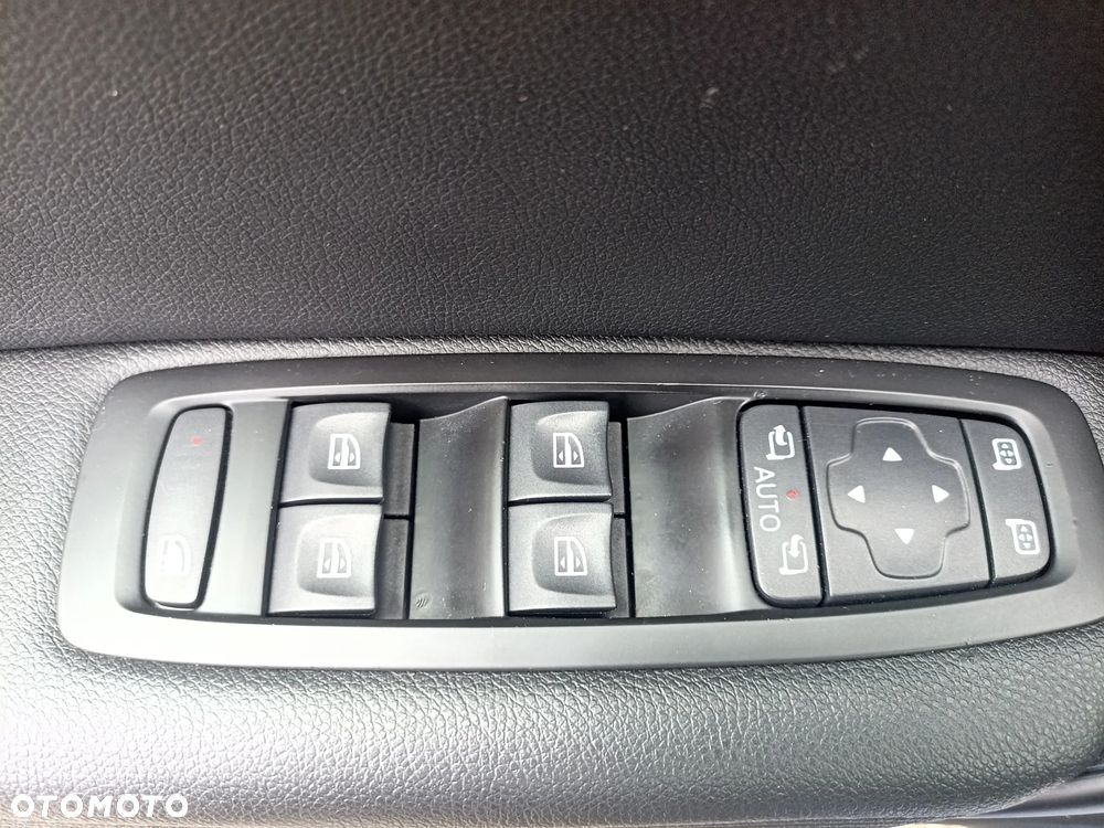 Renault Megane ENERGY dCi 130 GT LINE - 33
