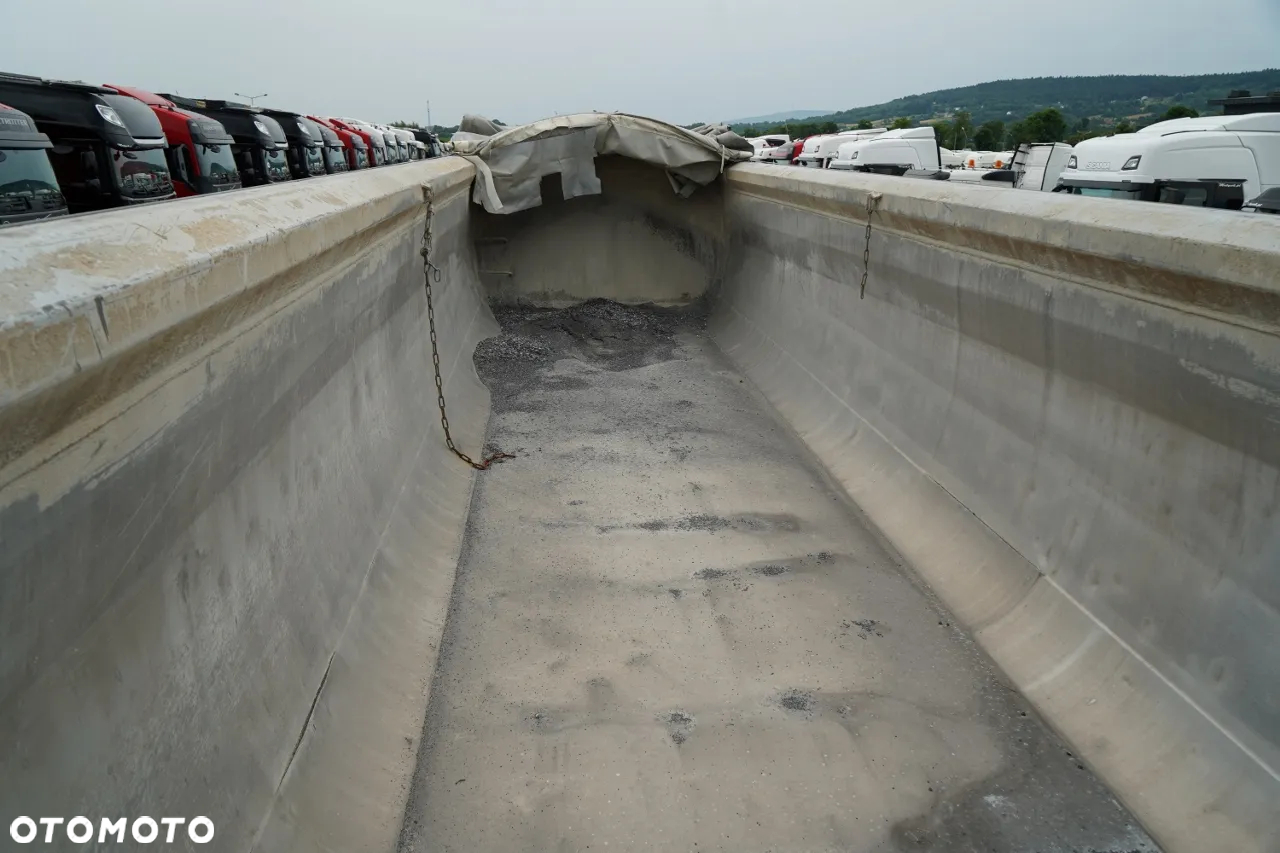 Stas WYWROTKA / 26m3 / ALUMINIOWA / OŚ PONOSZONA / SKRĘTNA / OSIE SAF - 14