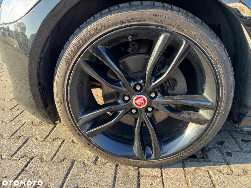 Jaguar XF 20d R-Sport - 11