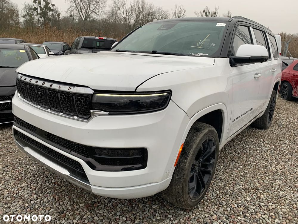 Jeep Grand Wagoneer - 1