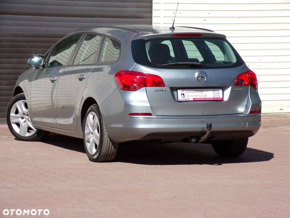 Opel Astra - 16
