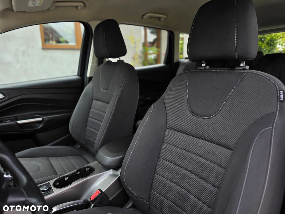 Ford Kuga - 17