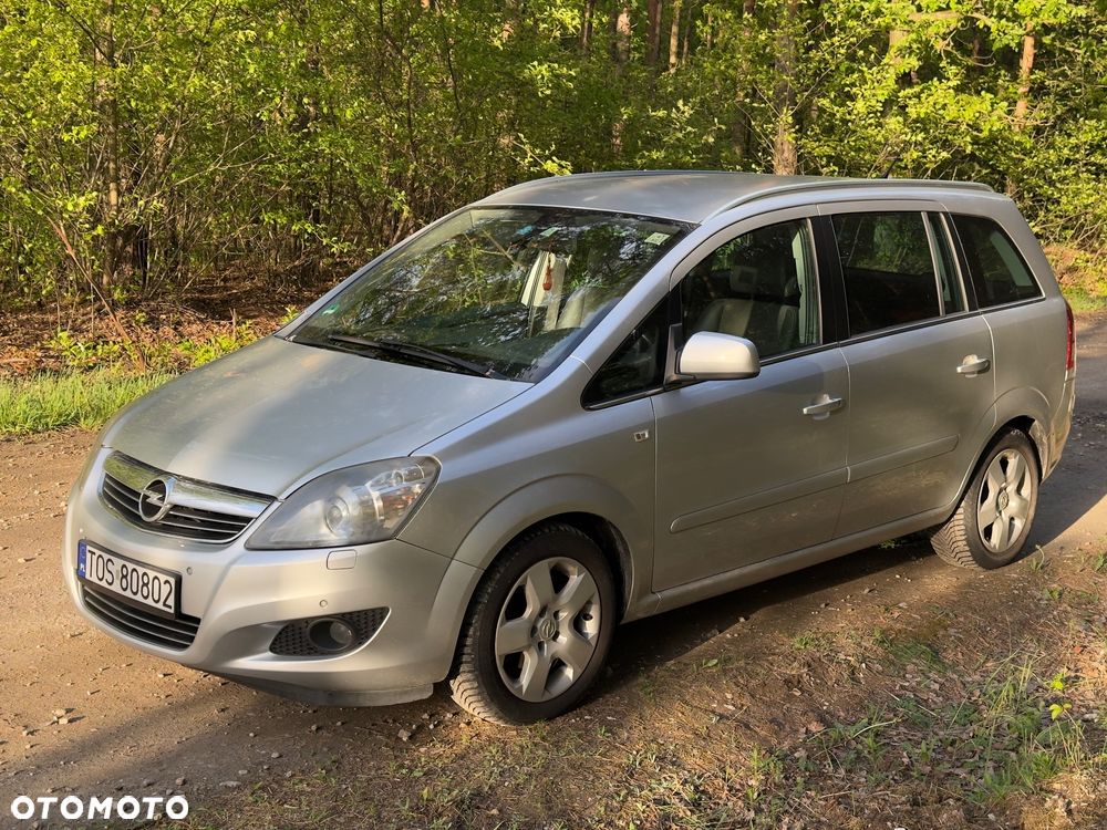 Opel Zafira 1.8 Cosmo - 2