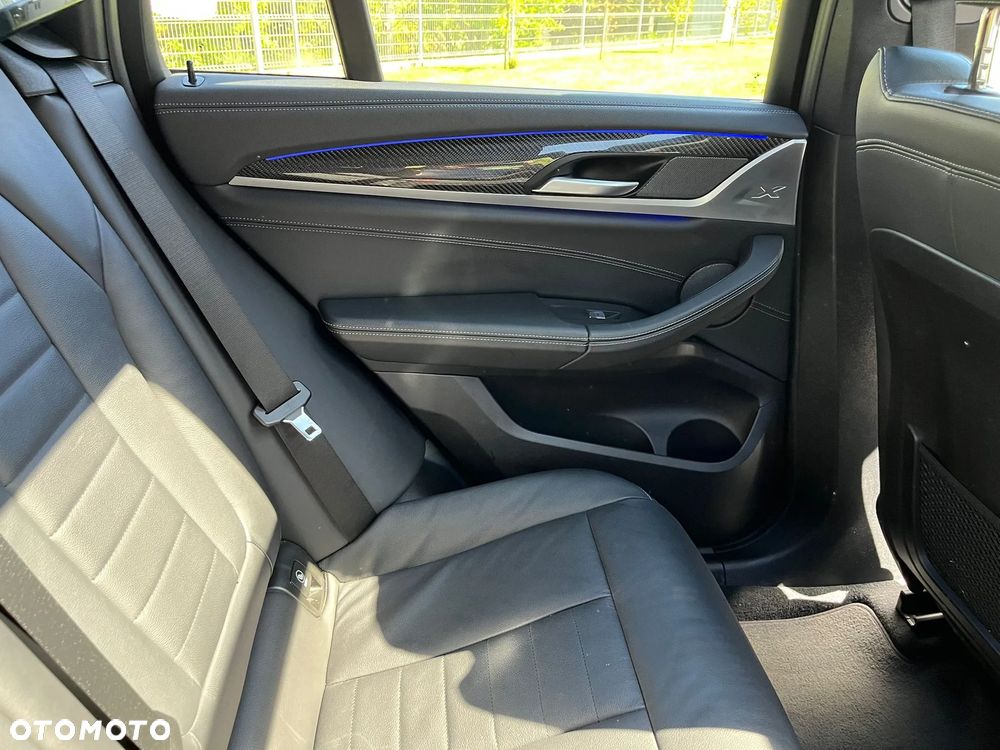 BMW X4 - 31