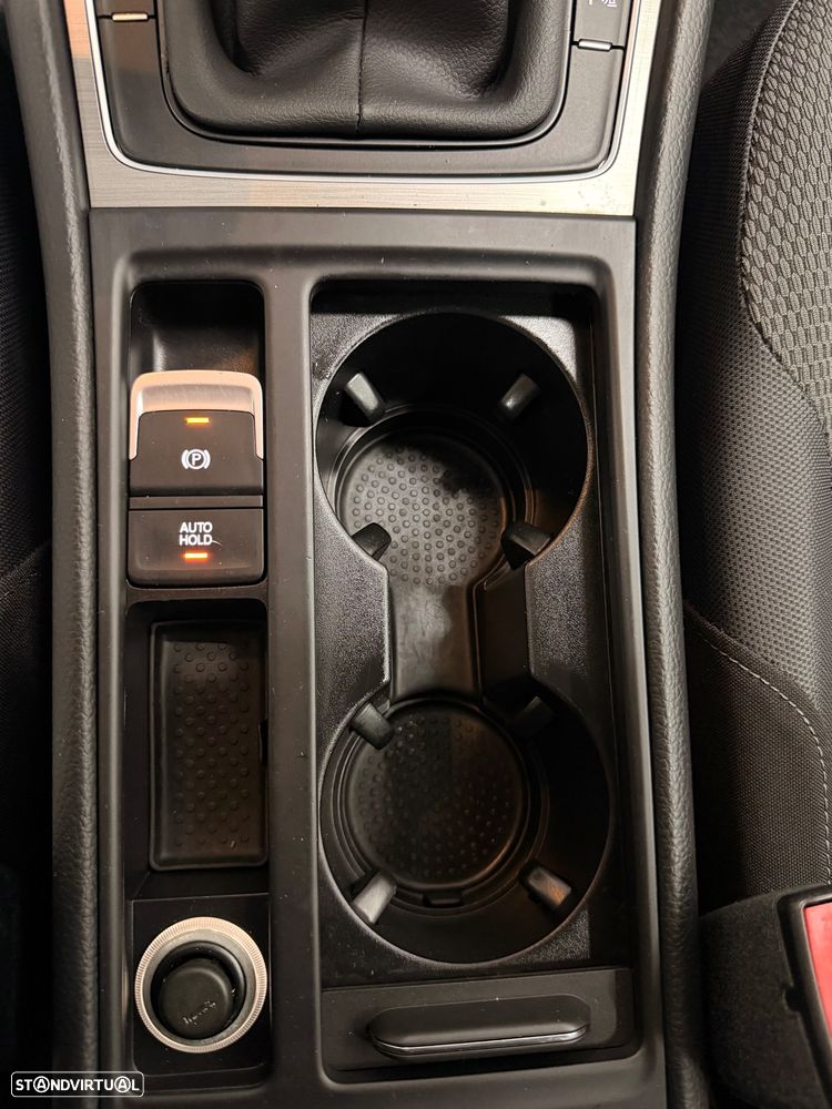 VW Golf 1.6 TDi BlueMotion Confortline - 35