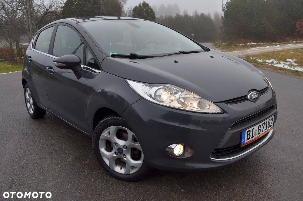 Ford Fiesta 1.4 Autom Titanium - 5