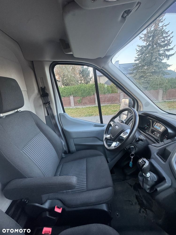 Ford Transit - 10