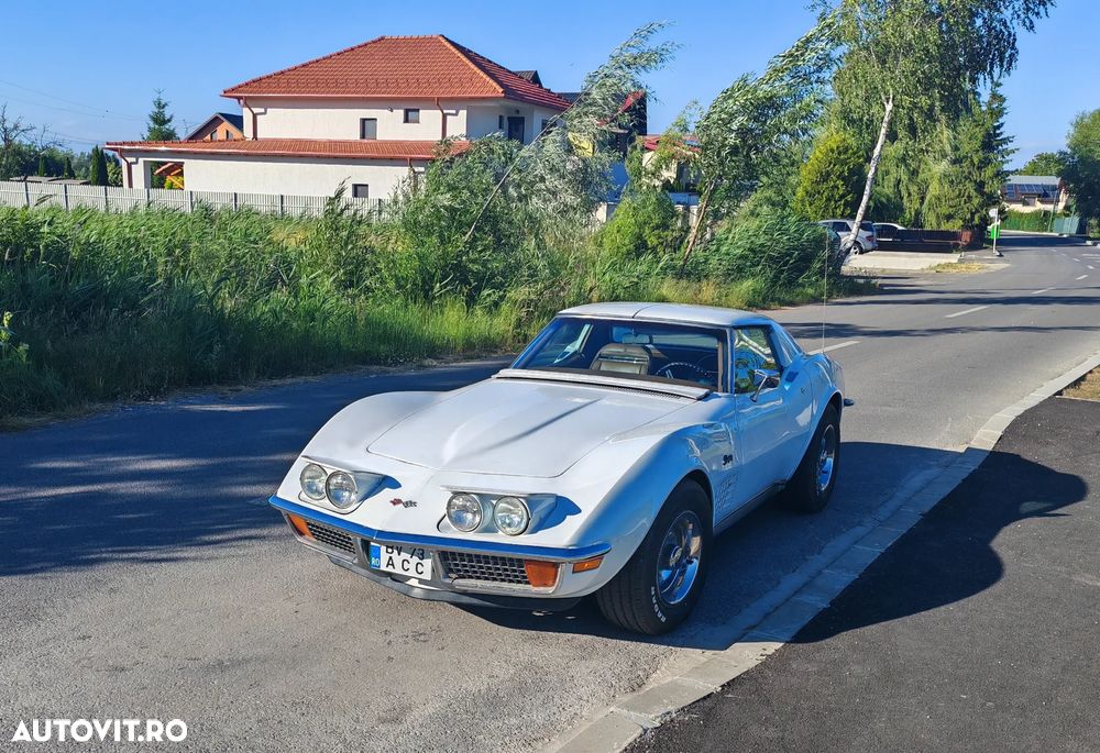 Chevrolet Corvette - 1
