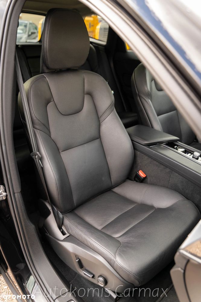 Volvo XC 60 T5 AWD Geartronic Momentum - 17