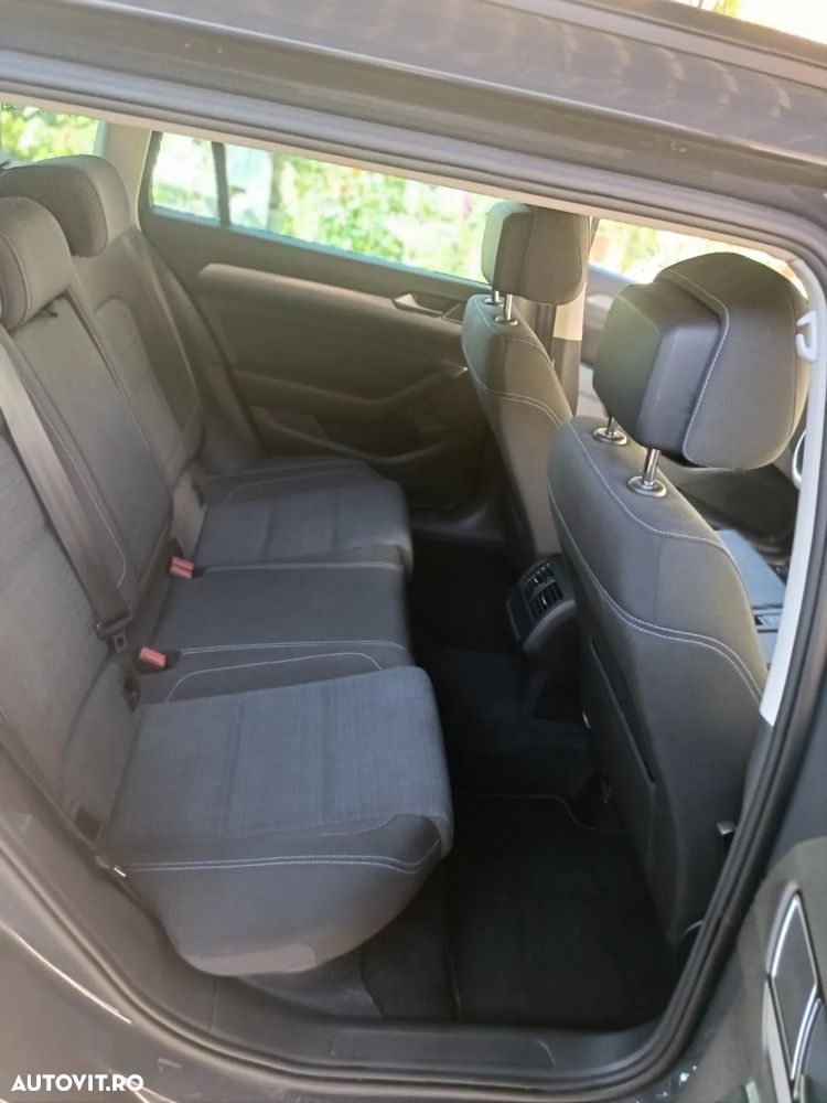 Volkswagen Passat - 7