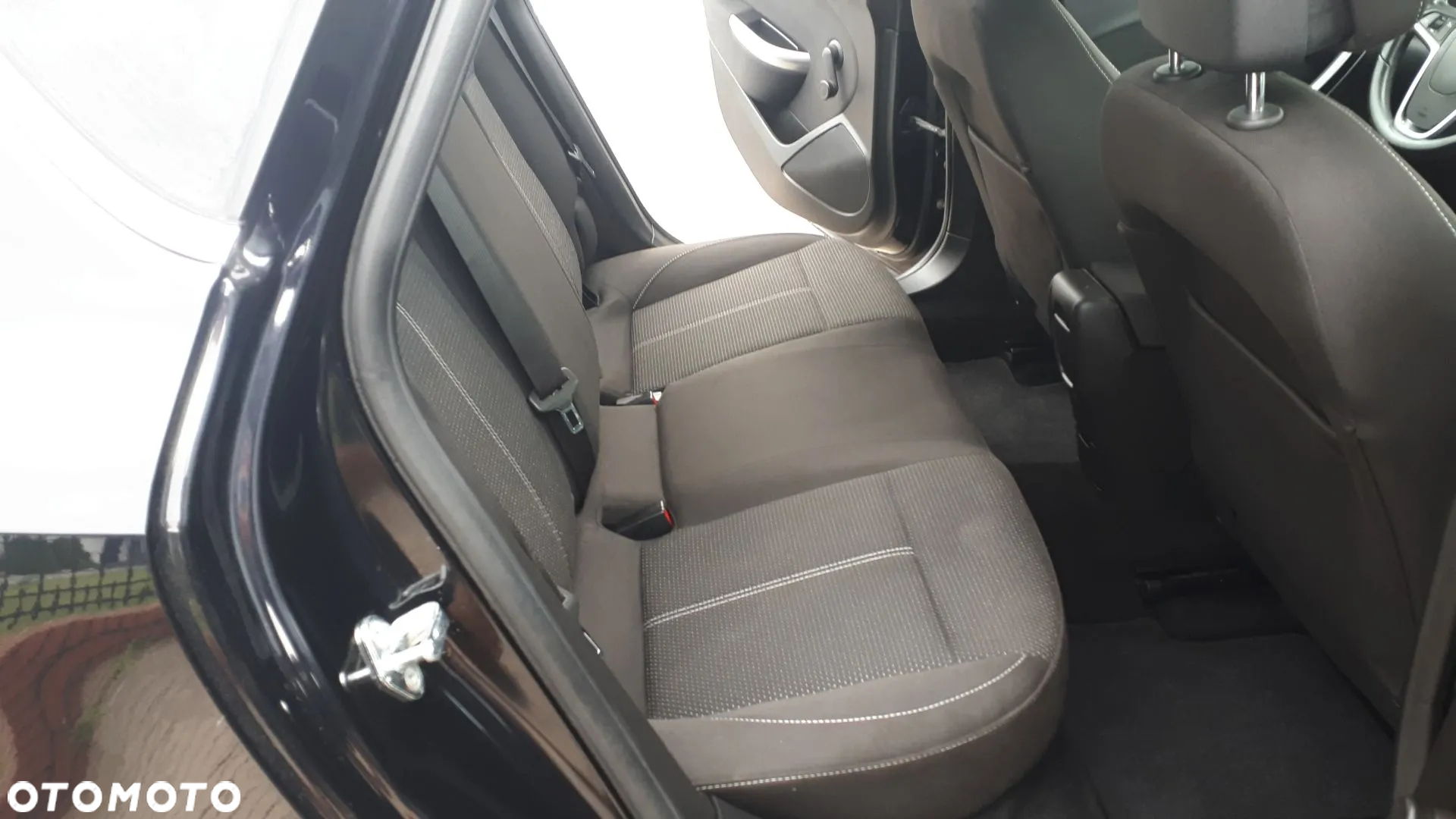 Opel Astra 1.6 Turbo Sport - 23