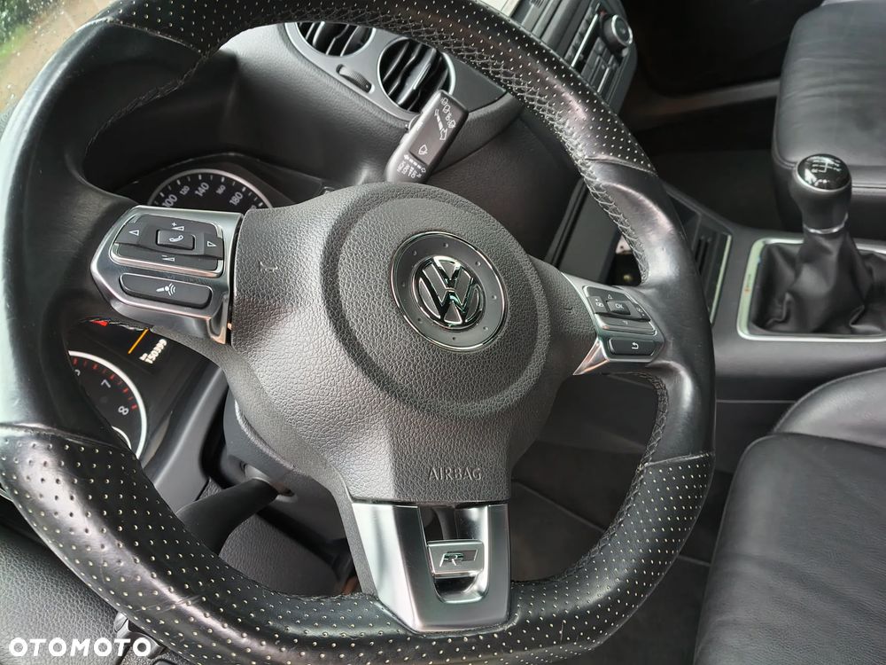 Volkswagen Tiguan - 38