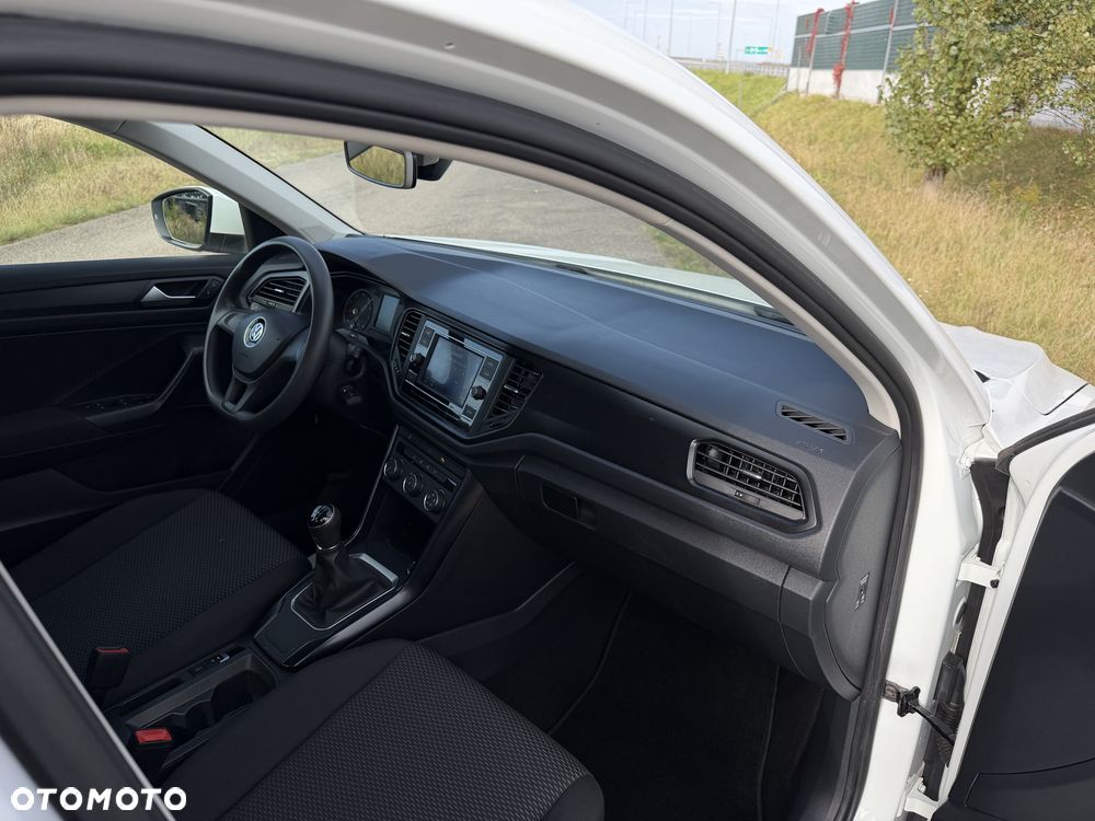 Volkswagen T-Roc - 24