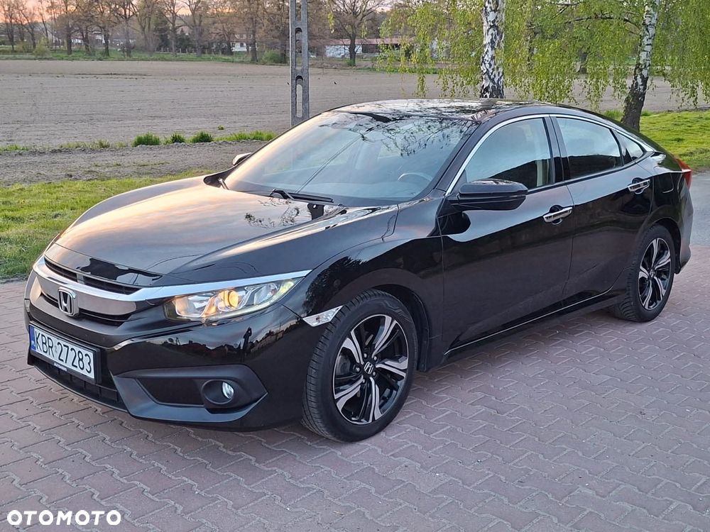 Honda Civic 1.5 i-VTEC Turbo CVT Sport - 3
