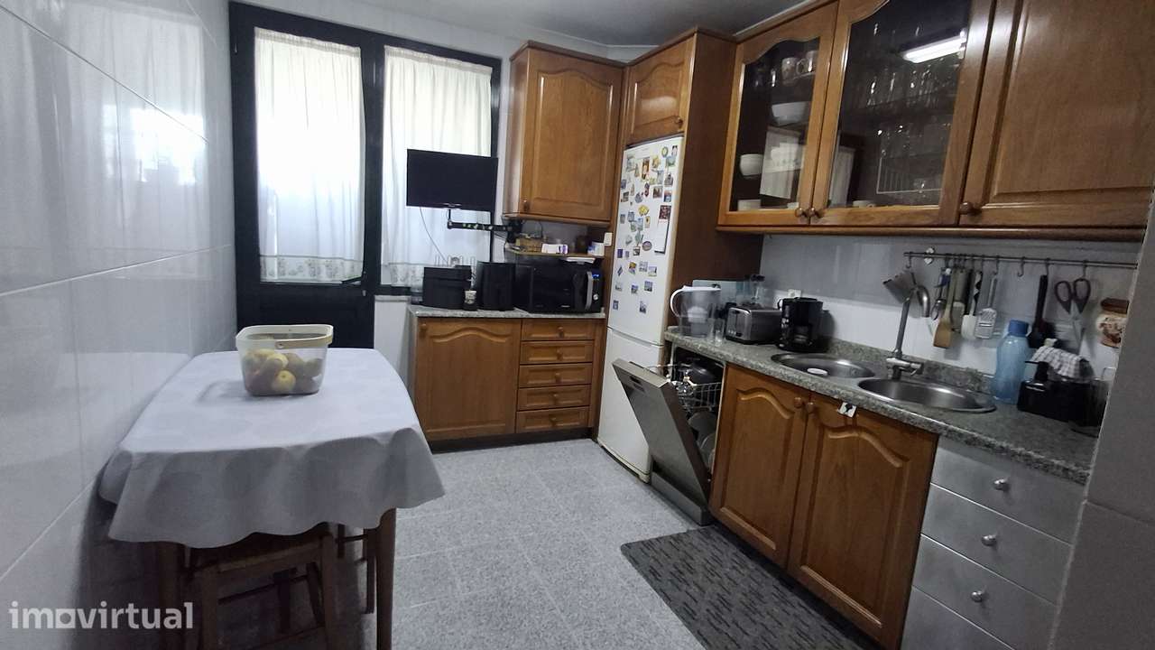 Apartamento T3 com garagem e terraço em Maia - Grande imagem: 4/16
