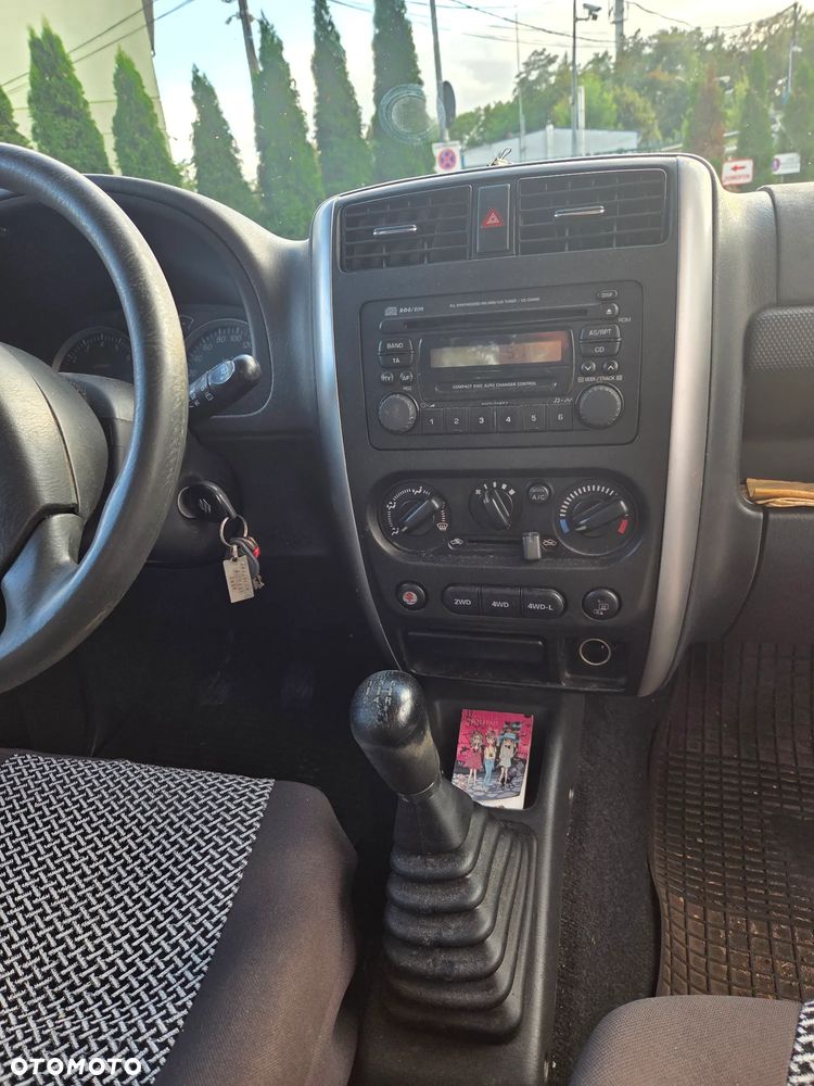 Suzuki Jimny - 24