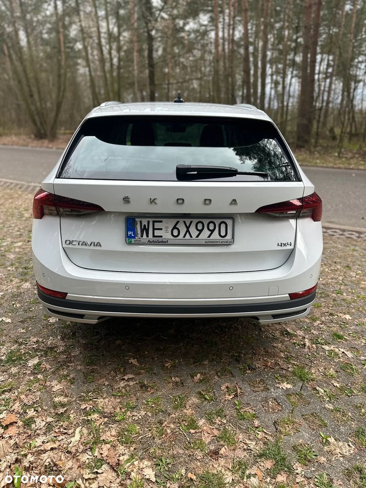 Skoda Octavia 2.0 TSI 4x4 Scout DSG - 6