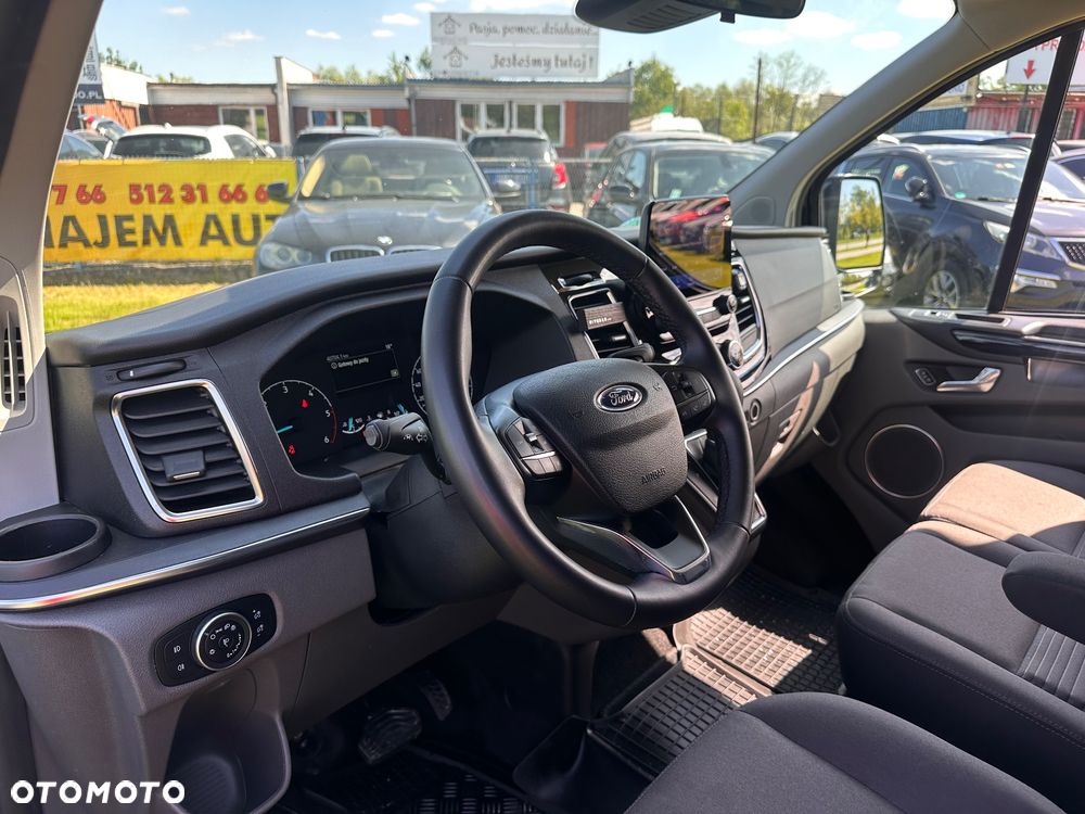 Ford Tourneo Custom - 14
