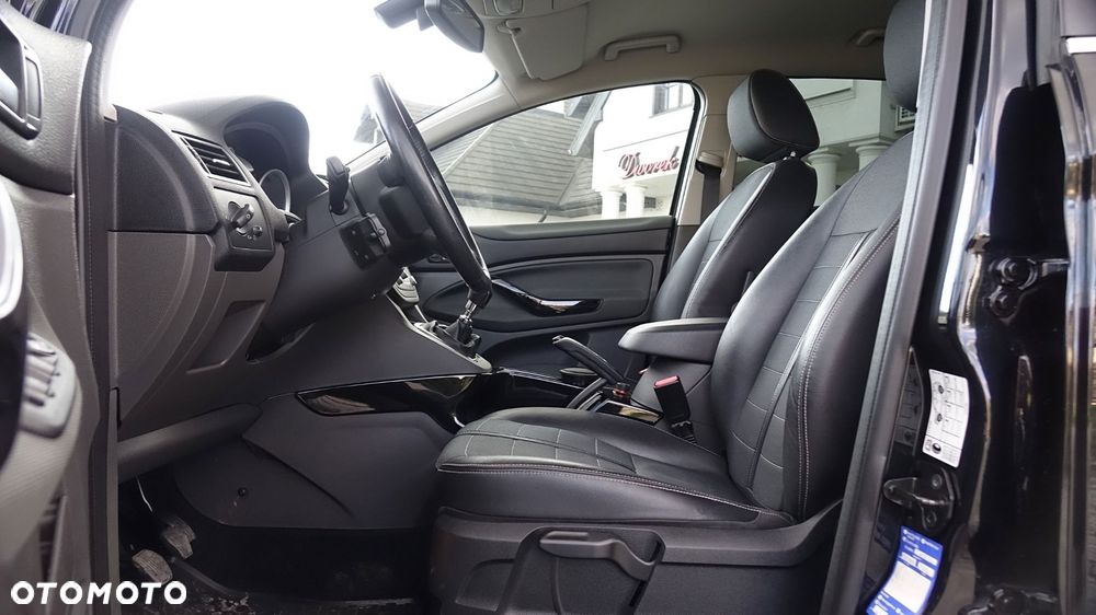 Ford Kuga - 21