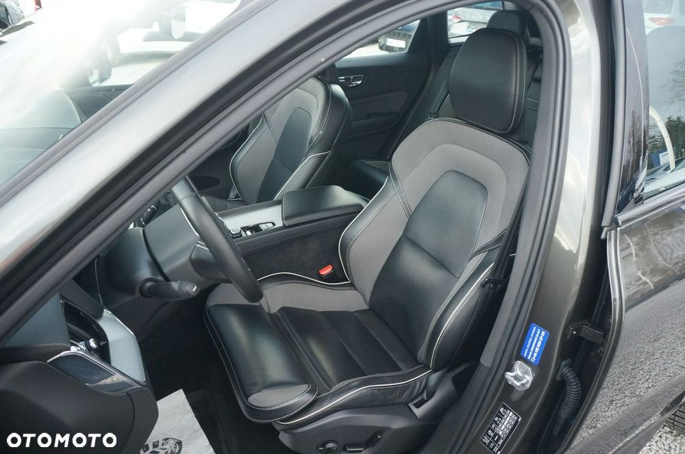 Volvo XC 60 B4 B Geartronic RDesign - 22