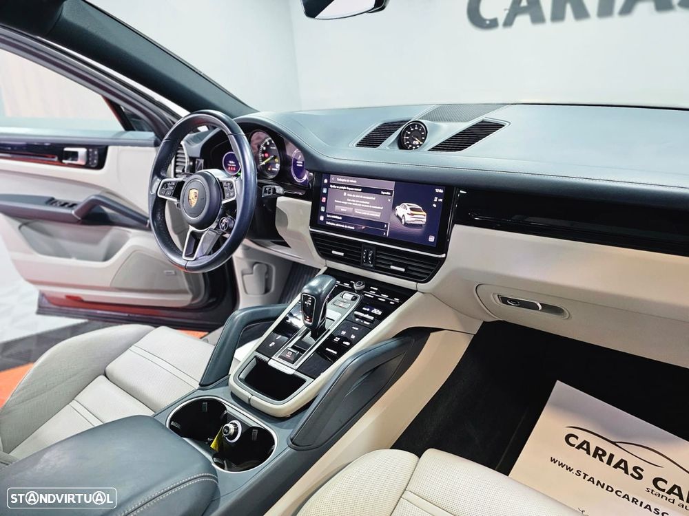 Porsche Cayenne Coupé E-Hybrid Platinum Edition - 22