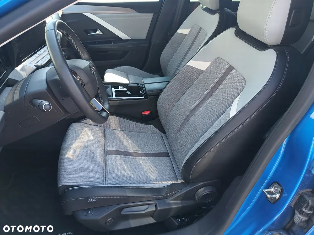 Opel Astra 1.5 D Business Elegance - 11