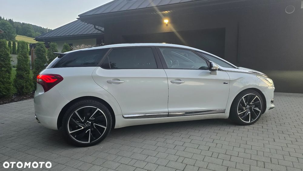 Citroën DS5 2.0 HDi Hybrid4 SoChic MCP - 25