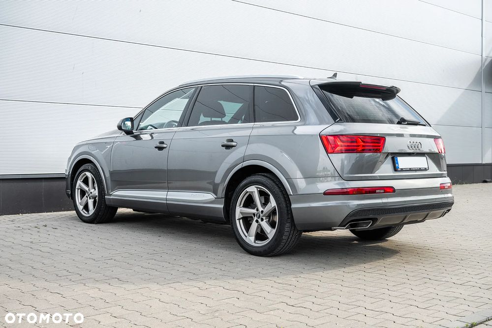 Audi Q7 - 8