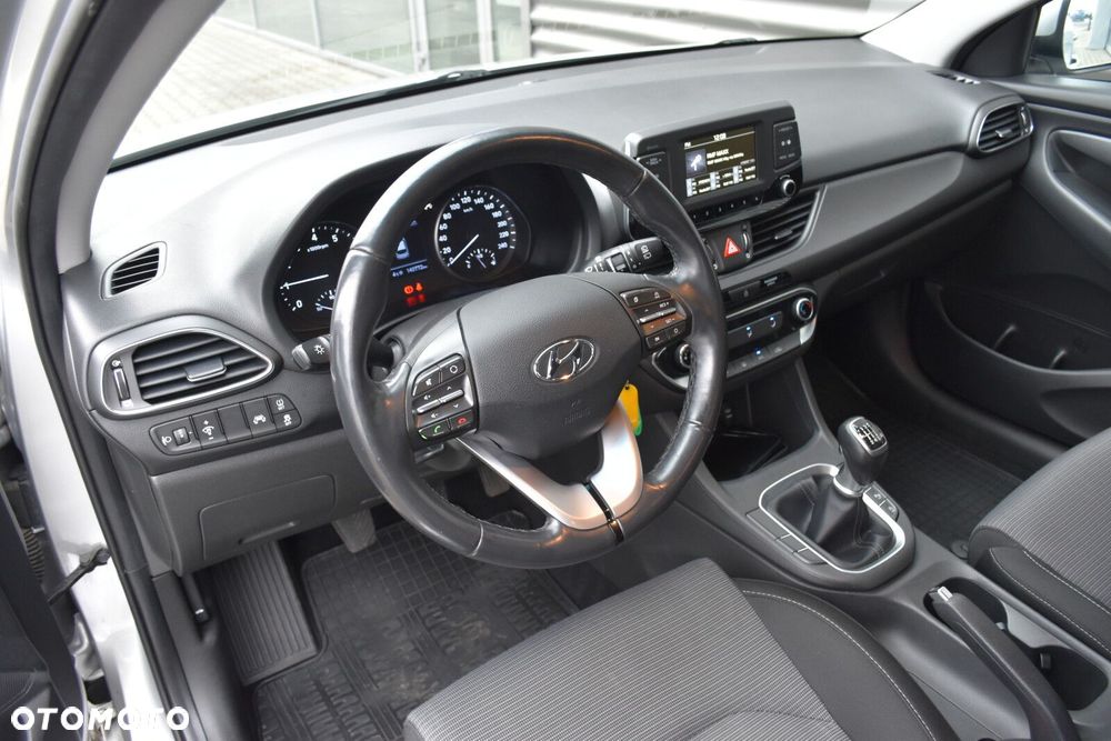 Hyundai i30 1.0 T-GDI Classic + - 9