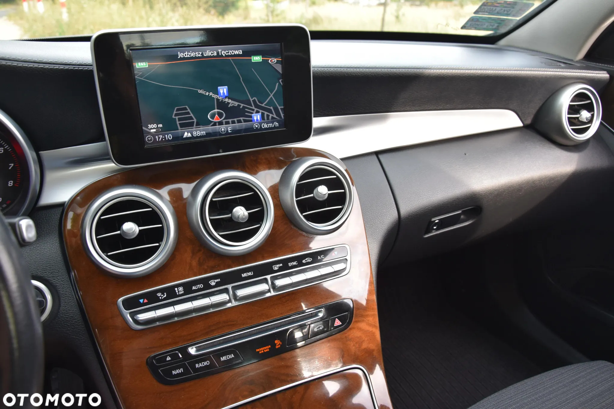 Mercedes-Benz Klasa C 200 9G-TRONIC - 24