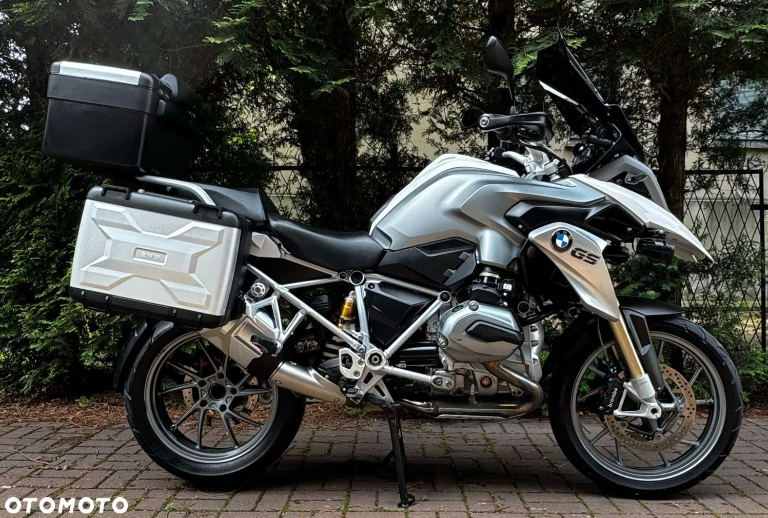 BMW R - 2