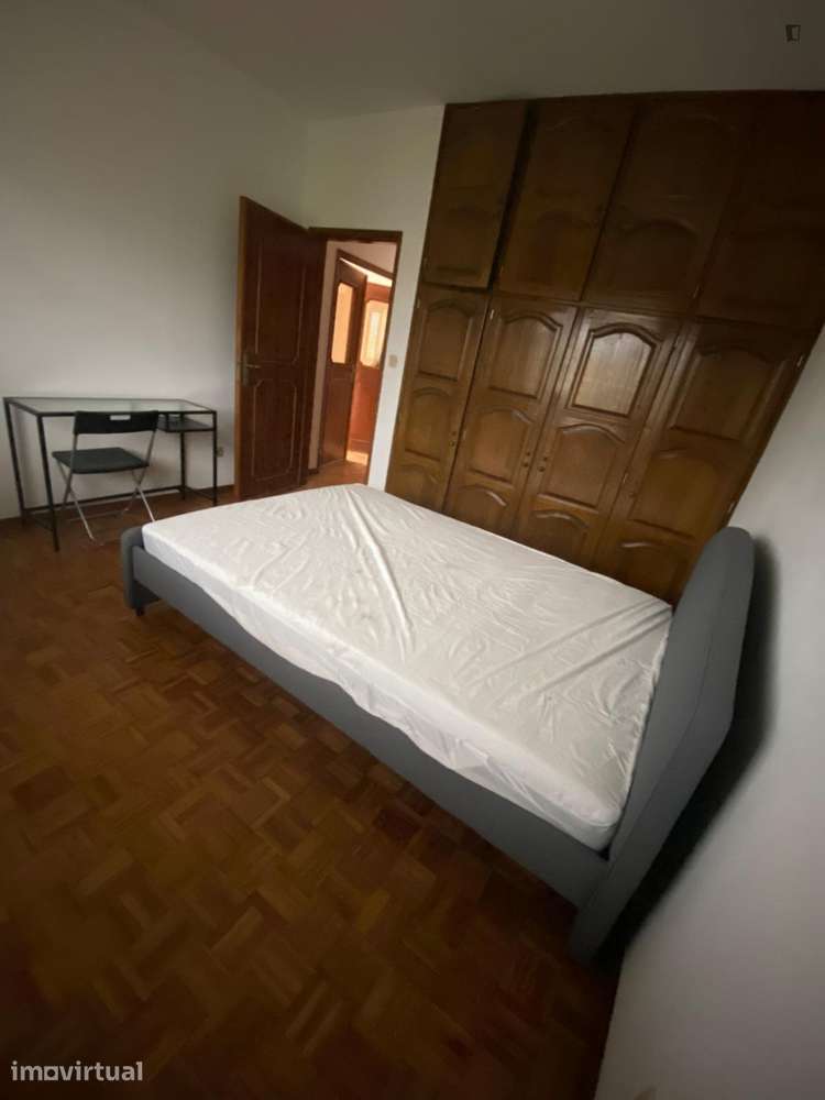 Quarto - localizado em Braganca - Grande imagem: 5/15