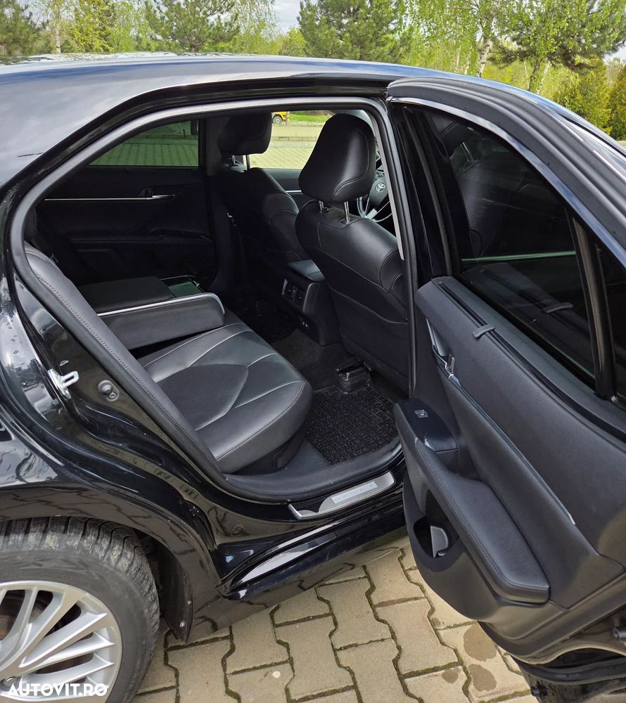 Toyota Camry 2.5 Exclusive - 7