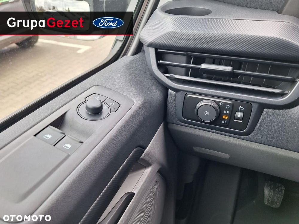Ford Transit Custom - 10