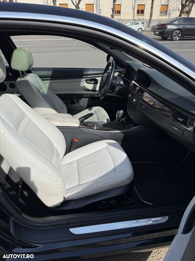 BMW Seria 3 330d xDrive Aut. Edition Exclusive - 12