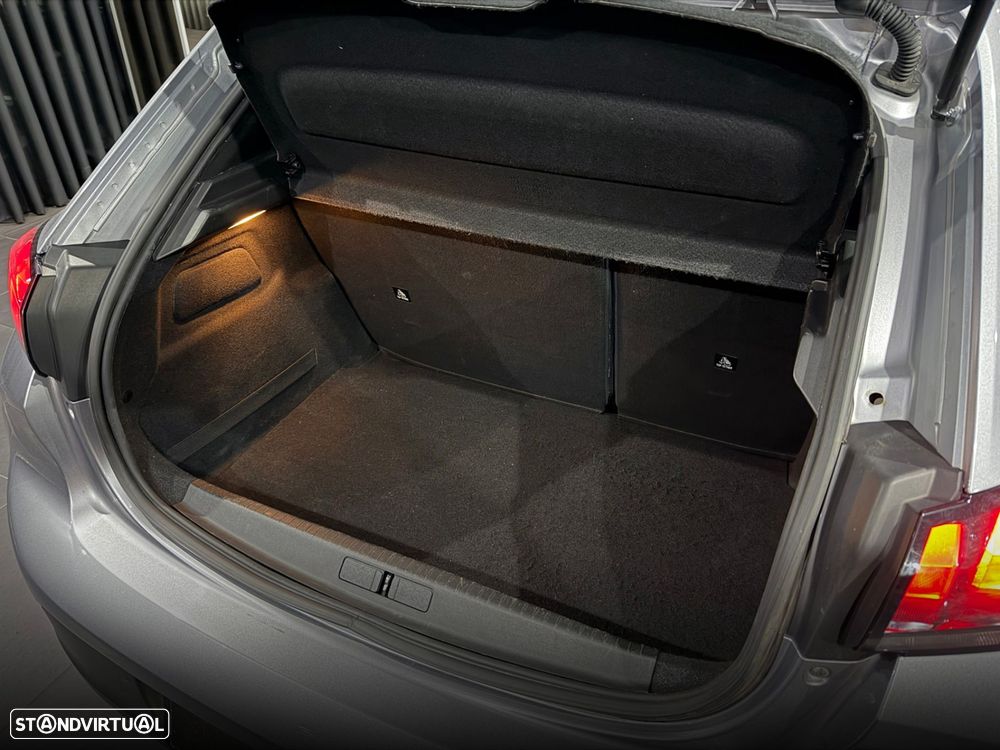 Peugeot 208 1.2 PureTech Active - 33