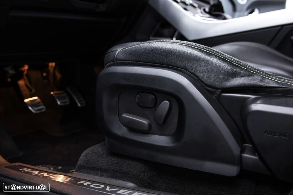 Land Rover Range Rover Evoque 2.2 eD4 Pure Tech - 32