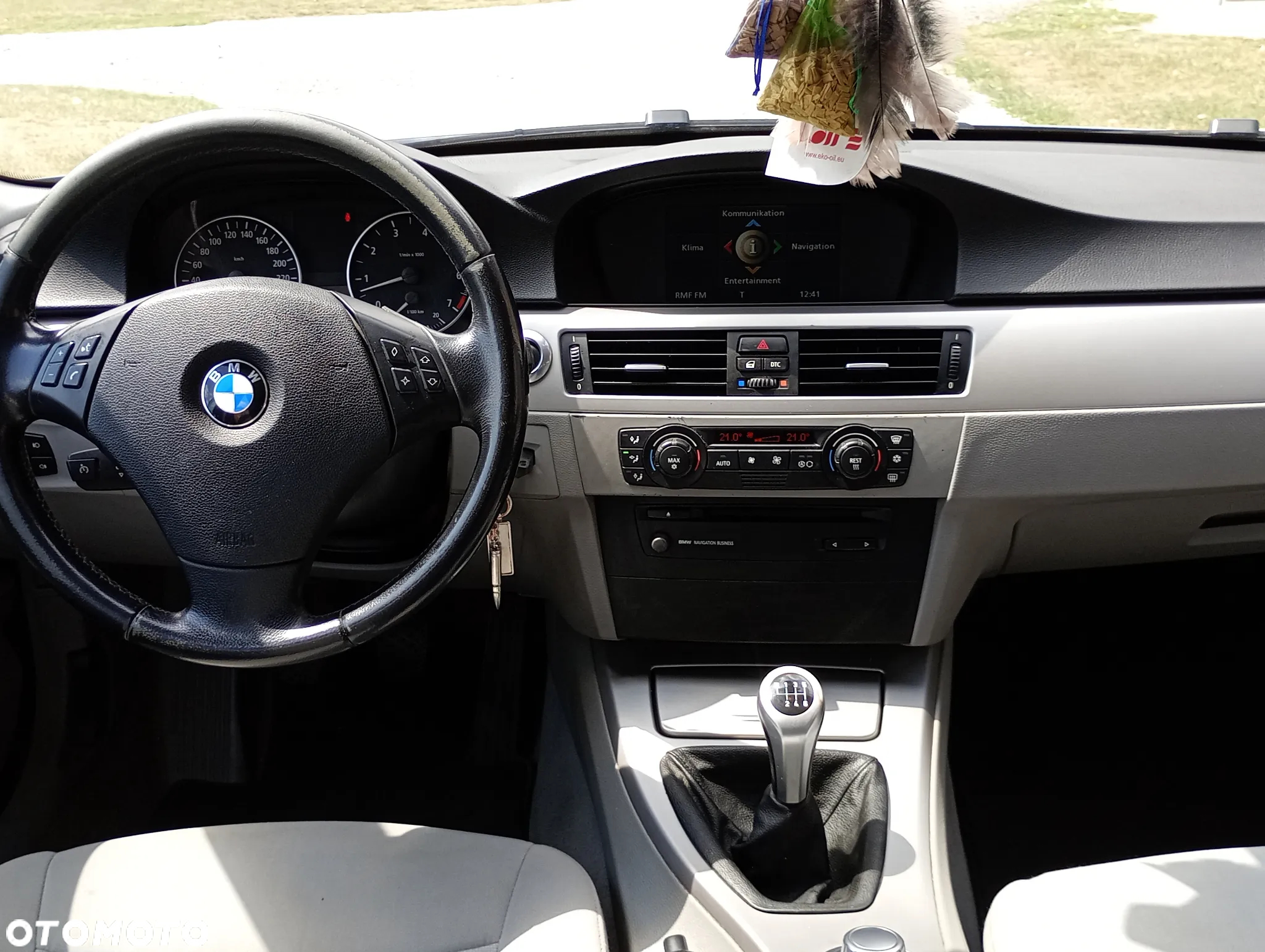 BMW Seria 3 318i - 15
