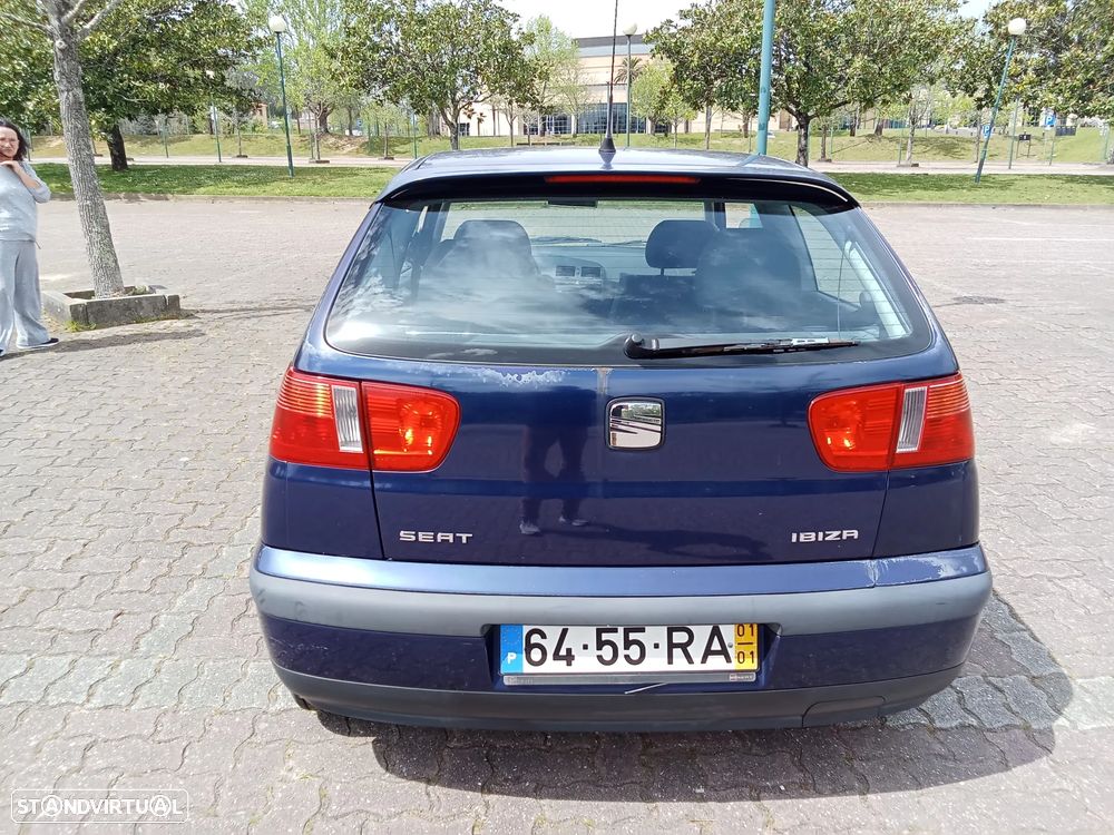SEAT Ibiza 1.4 Passion - 4