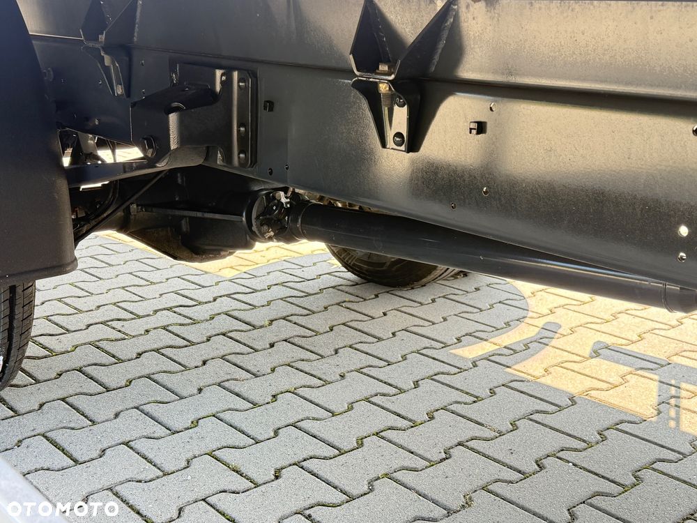 Iveco DAILY 70-180 180KM * 10 E.Palet Kontener *+Winda 1000KG BOGATA Opcja Wyposażenia!!! - 29