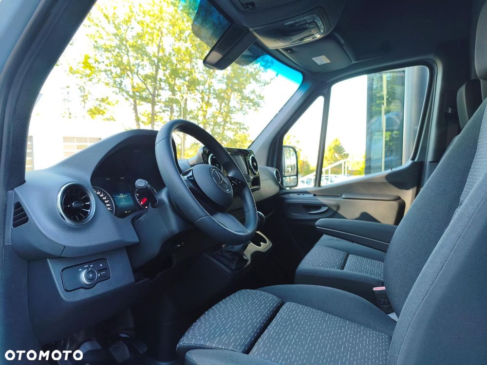 Mercedes-Benz Sprinter - 3