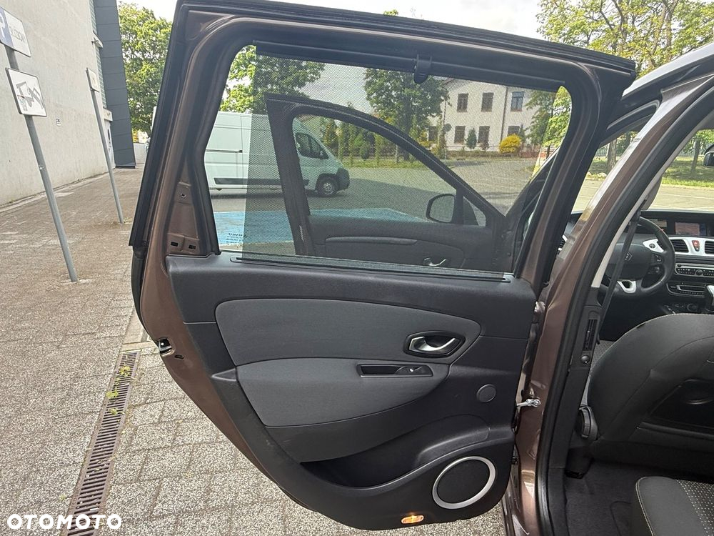 Renault Grand Scenic 2.0 16V 140 CVT Dynamique - 21