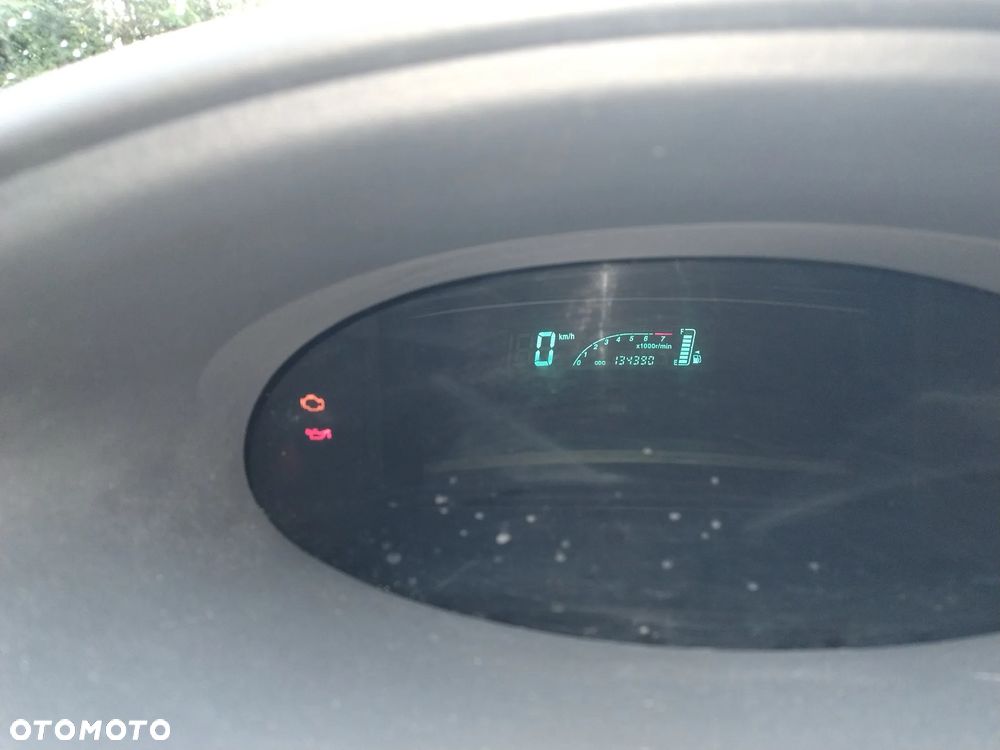 Toyota Yaris 1.0 Base - 12