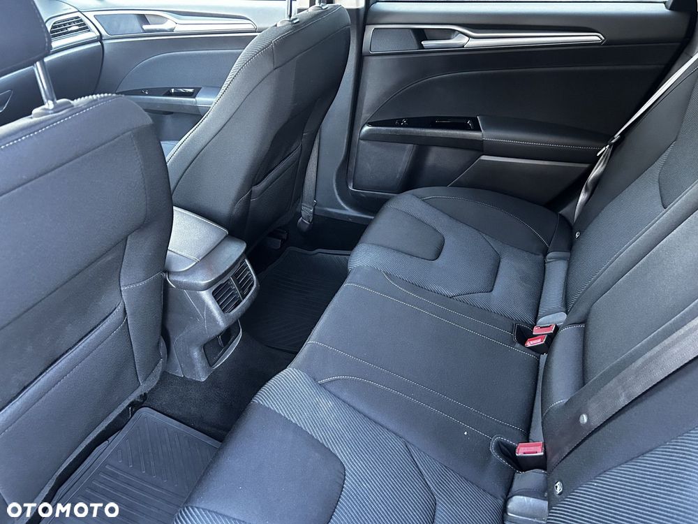 Ford Mondeo - 13